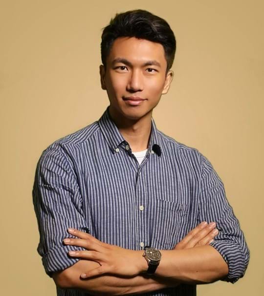 亚裔家庭服务中心项目主管Alex Wang